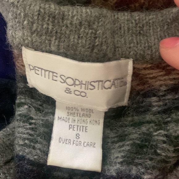 Lot of 8 sweaters!💚 - Picture 2 of 4